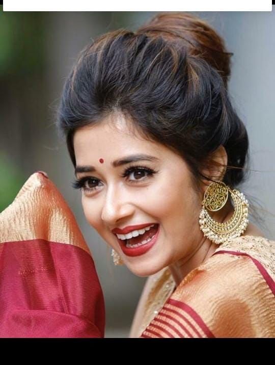 EARINGS & JUMKA